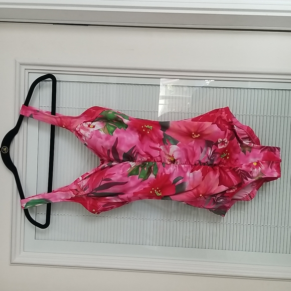 LA COVE Swim Le Cove Womens Sz 2 Floral Bathing Suit Poshmark
